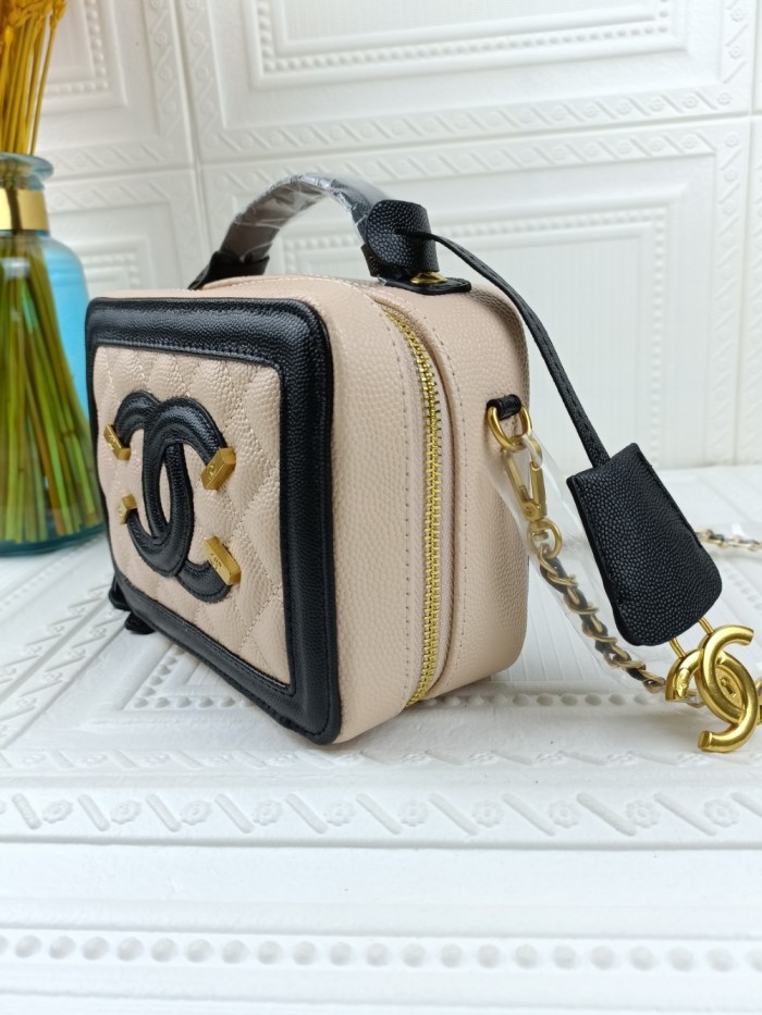 chanel229smallPYD002