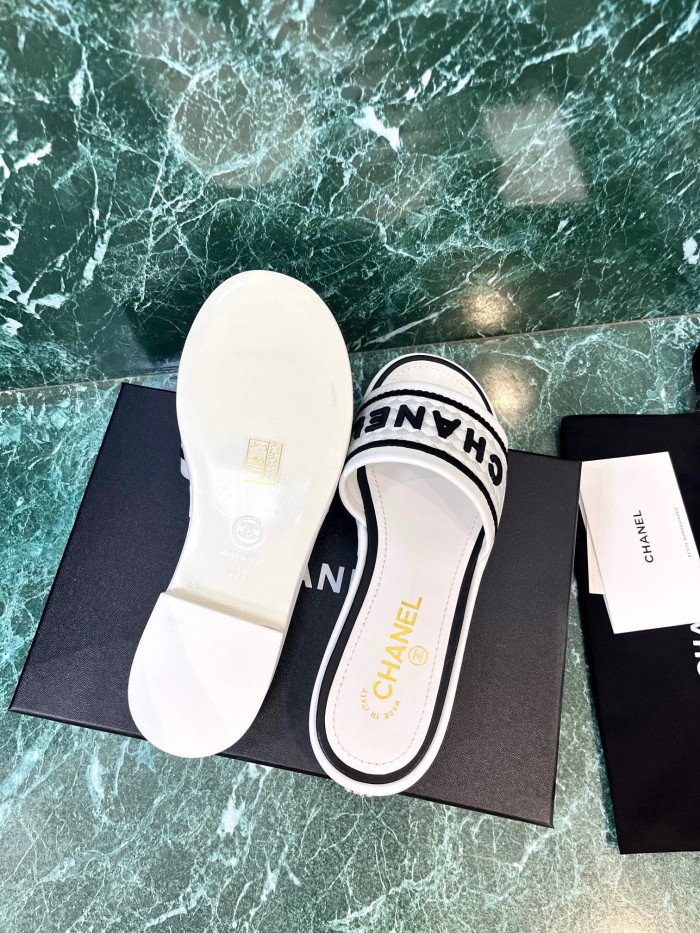 Chanel 电秀拖鞋061