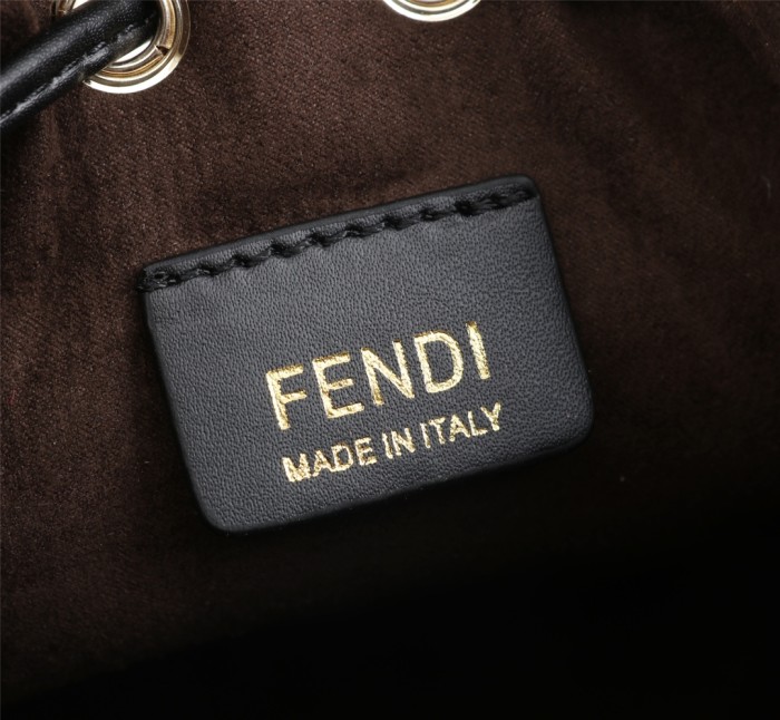 FendiF074JQE071