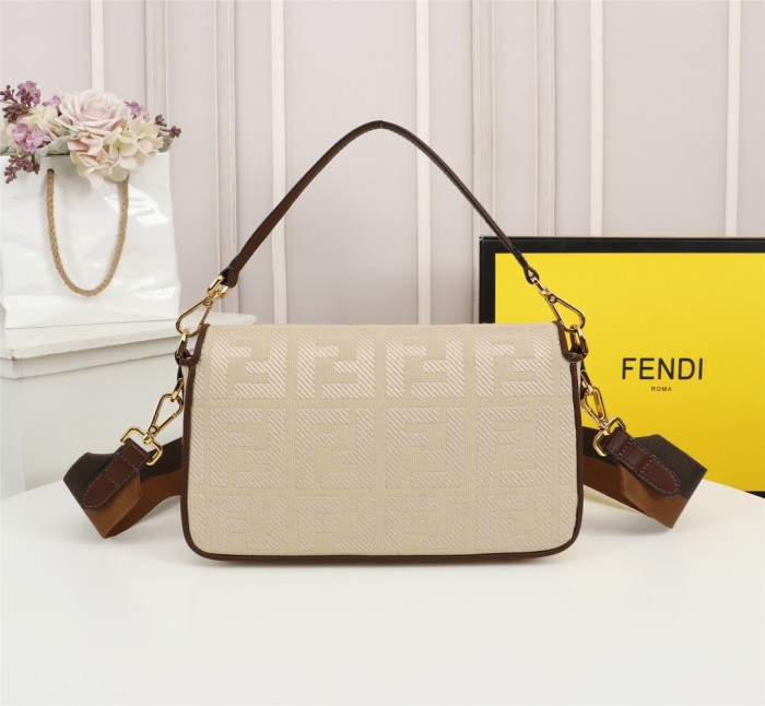 FendiF337JQE022