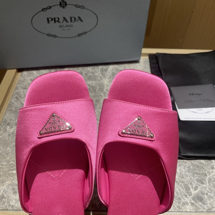 Prada shoes flat bottom 1.5CM sandal 005