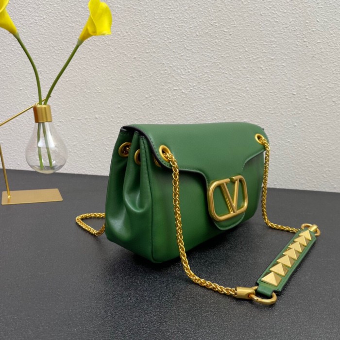 VALENTINO STUD SIGN NAPPA SHOULDER BAG