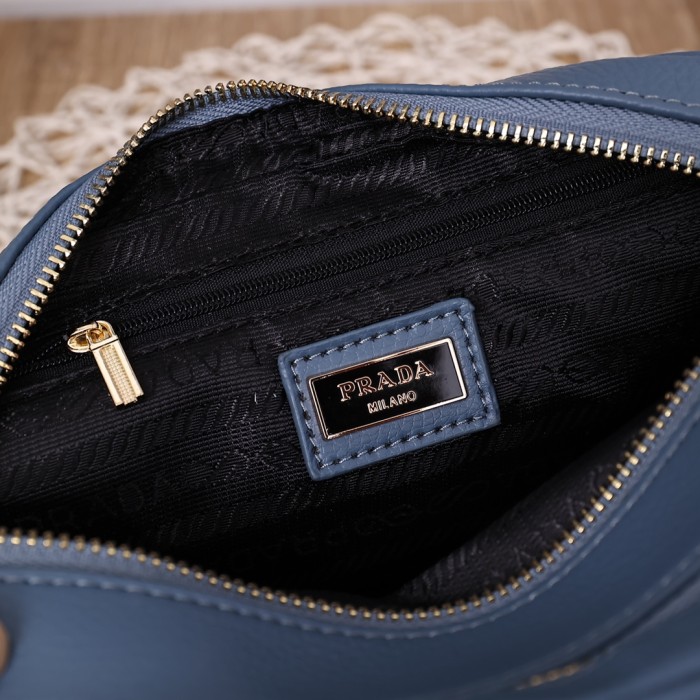 Prada0838 22PJ061