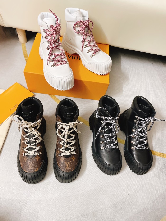 Louis Vuitton shoes RUBY FLAT RANGER LV009