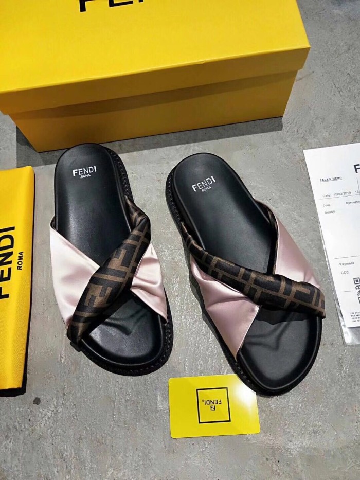 Fendi 丝巾拖002