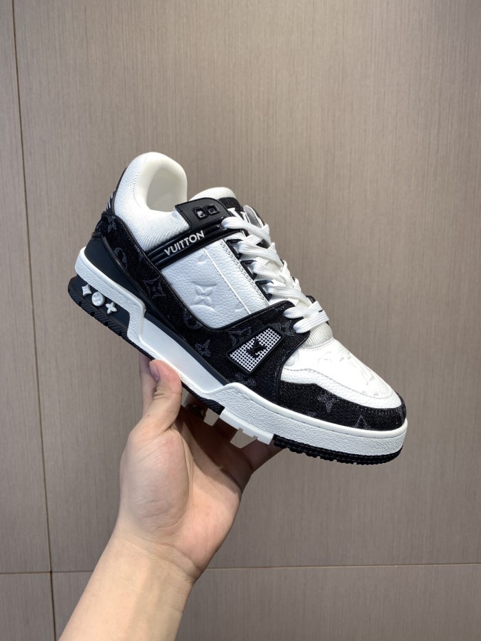 Louis Vuitton LV TRAINER SNEAKER shoes LV010