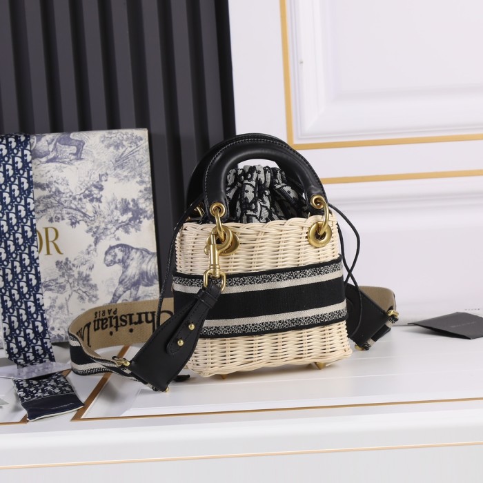 Dior0003XB032