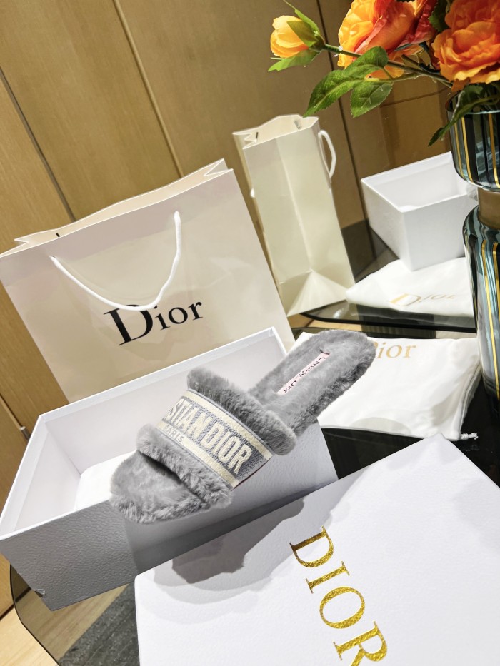 Dior shoes Plush slippers Embroidered logo CD001