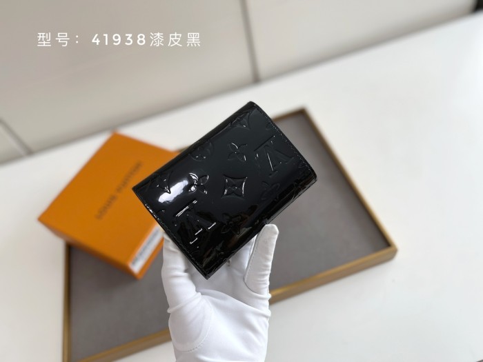 Louis Vuitton VICTORINE WALLET