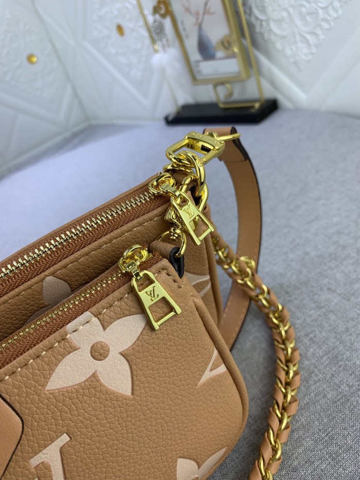 Louis Vuitton MULTI POCHETTE ACCESSOIRES