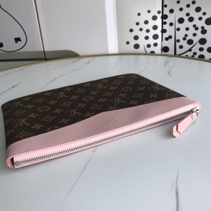 Louis Vuitton DAILY POUCH