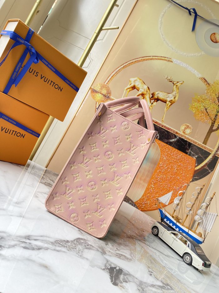 Louis Vuitton ONTHEGO MM