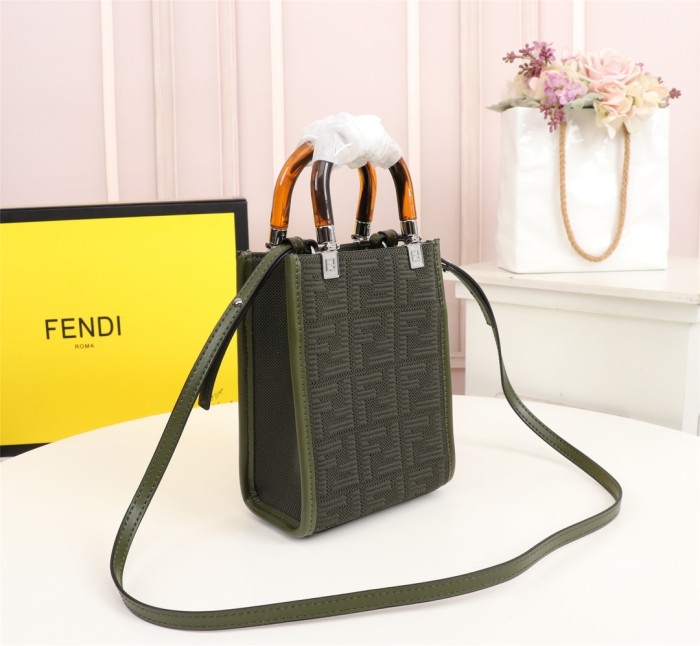 Fendi8628JQE551