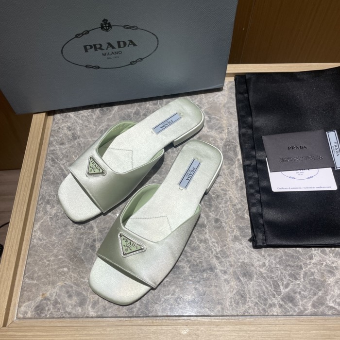 Prada shoes flat bottom 1.5CM sandal 005