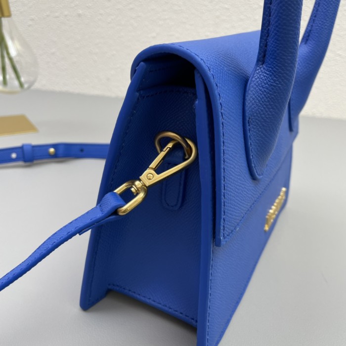 JACQUEMUS 2022 22PJ051