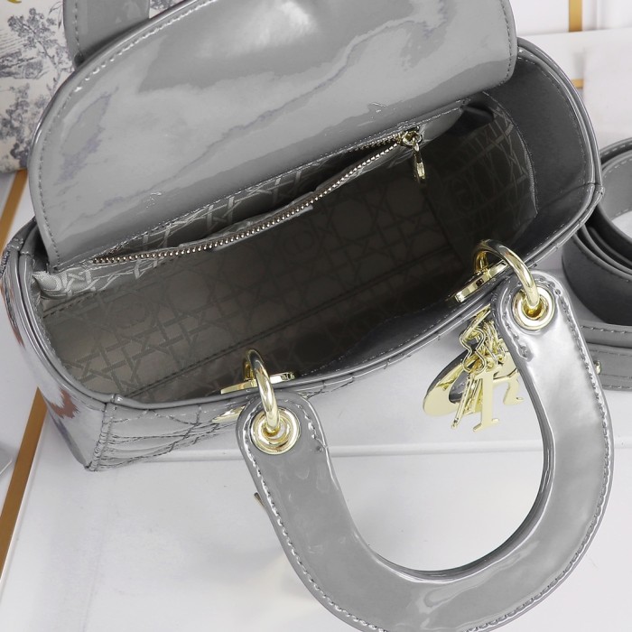 Dior2026XB081