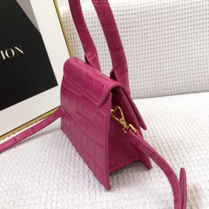 JACQUEMUS2025 22PJ541