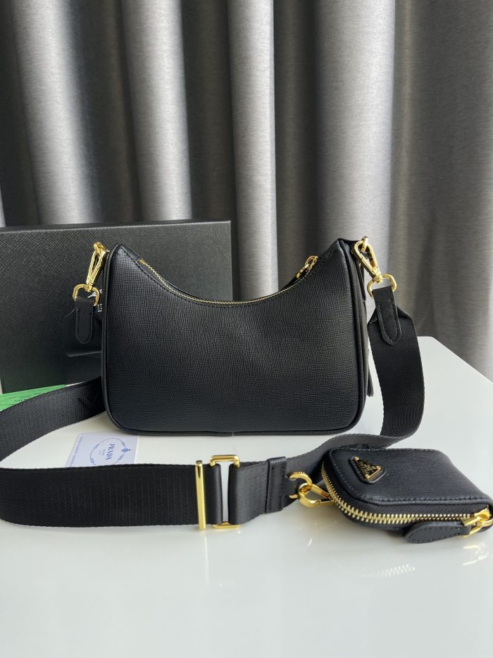 Prada Re-Edition 2005 Saffiano leather bag