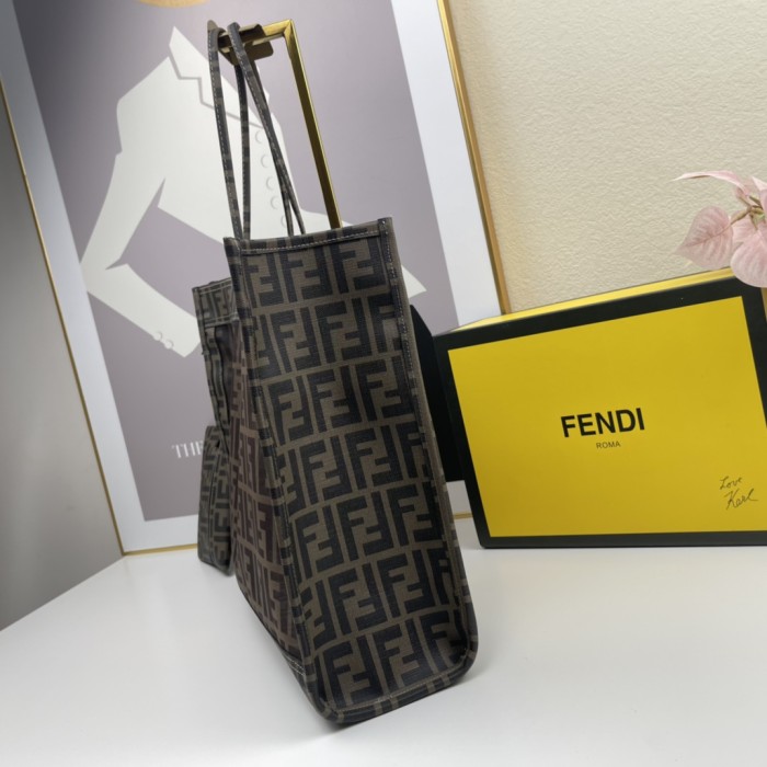 Fendi001JQE041