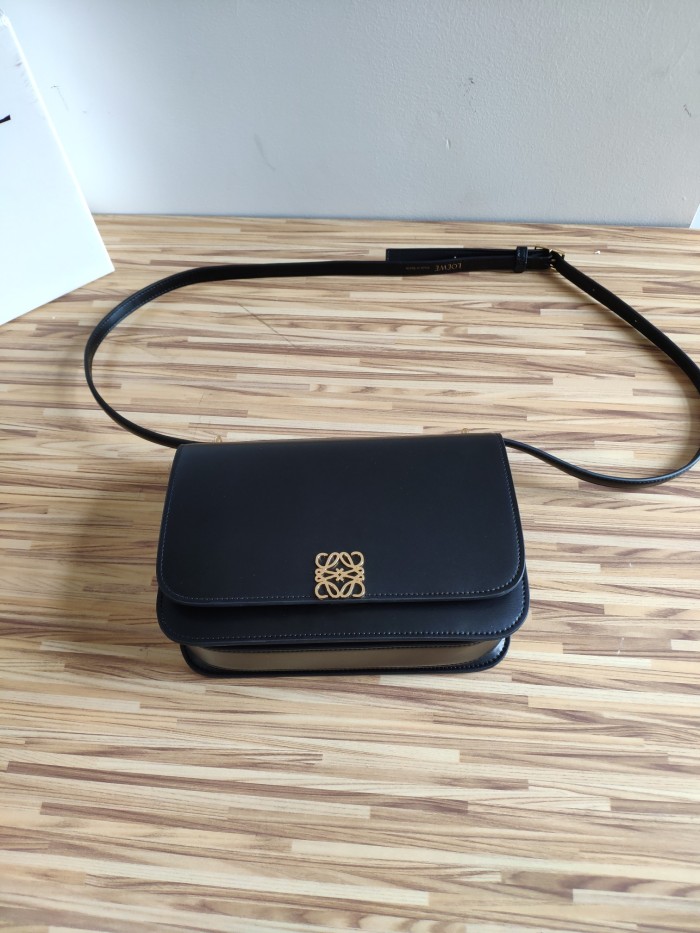 Loewe001 22PJ012 022