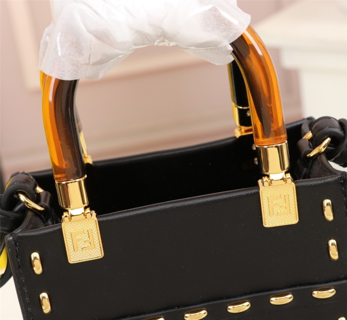Fendi8628JQE551