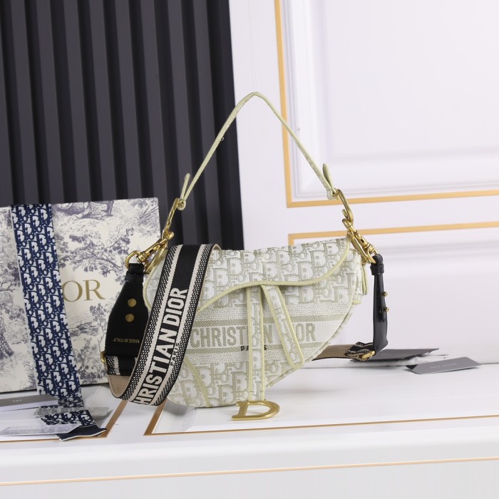 Dior5501XB032