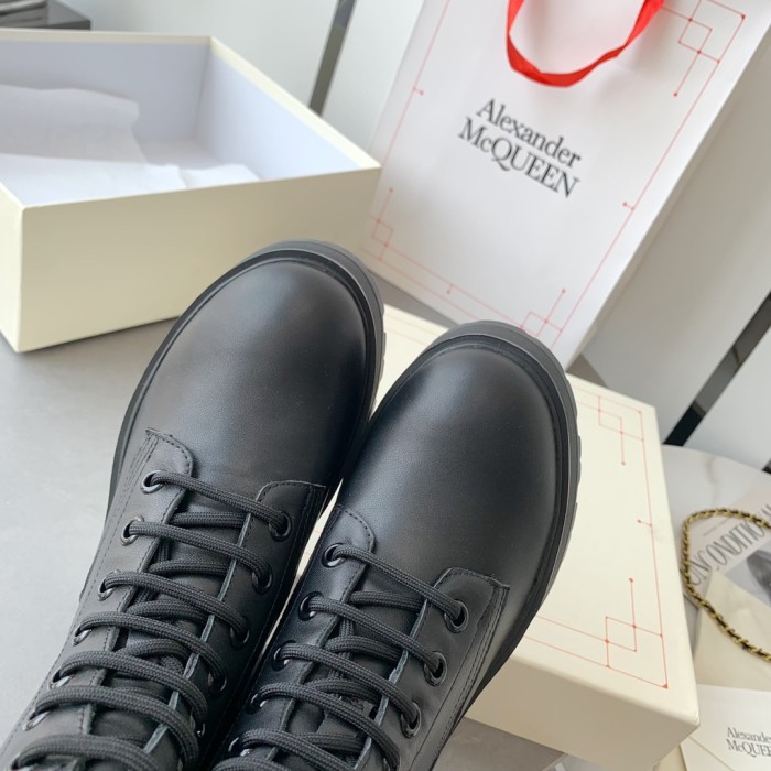 Alexander MCQueen shoes fluff inside high-top with shoelace 001