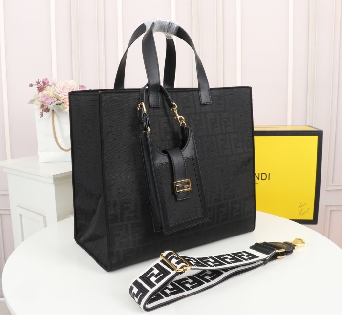 Fendi2015JQE052