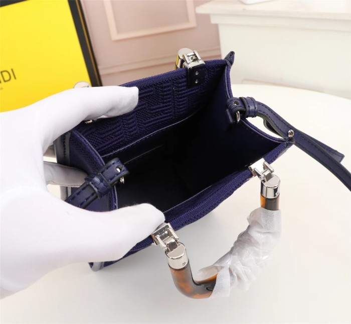 Fendi8628JQE551