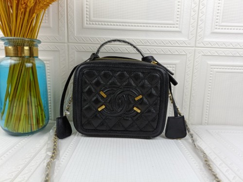 chanel228smallPYD022