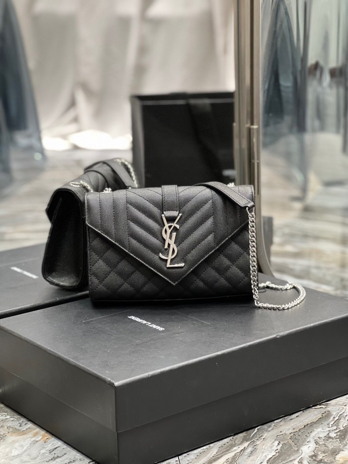 YSL526286LL031