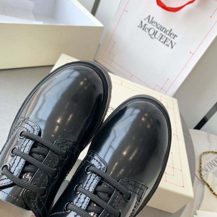 Alexander MCQueen shoes Low-top fluff inside 001