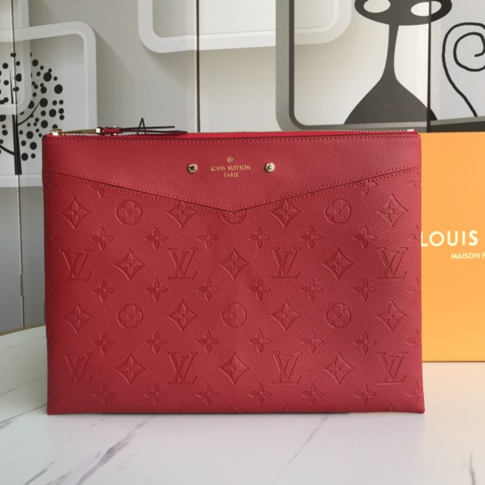 Louis Vuitton DAILY POUCH