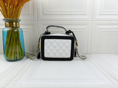 chanel229smallPYD002