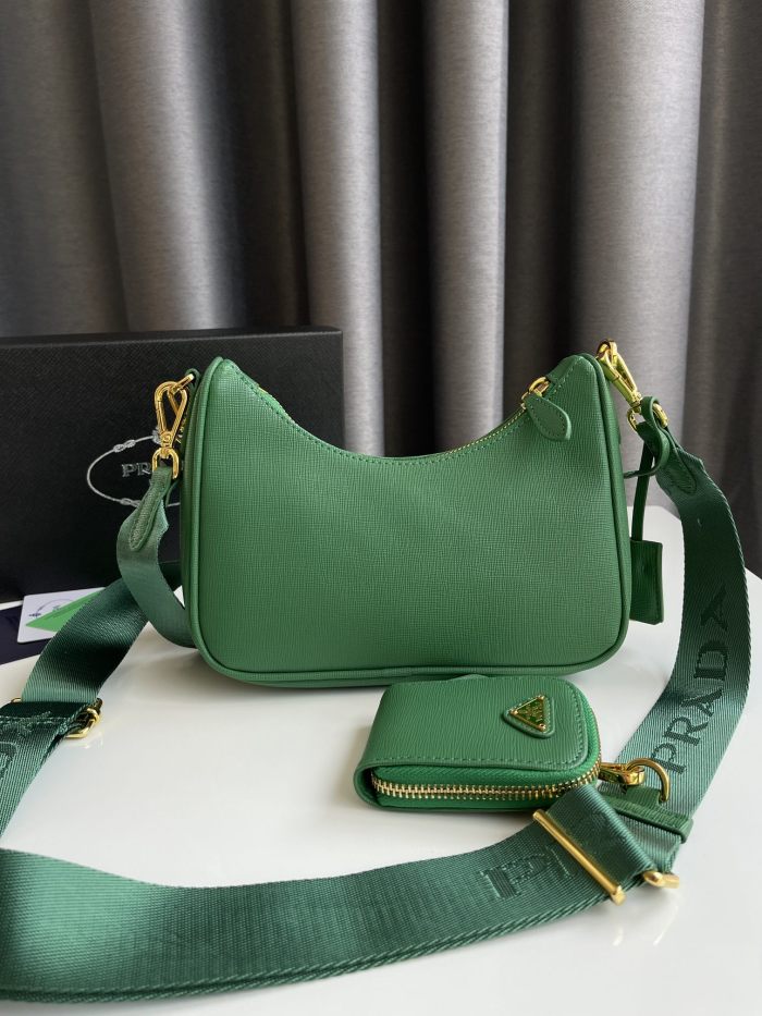 Prada Re-Edition 2005 Saffiano leather bag