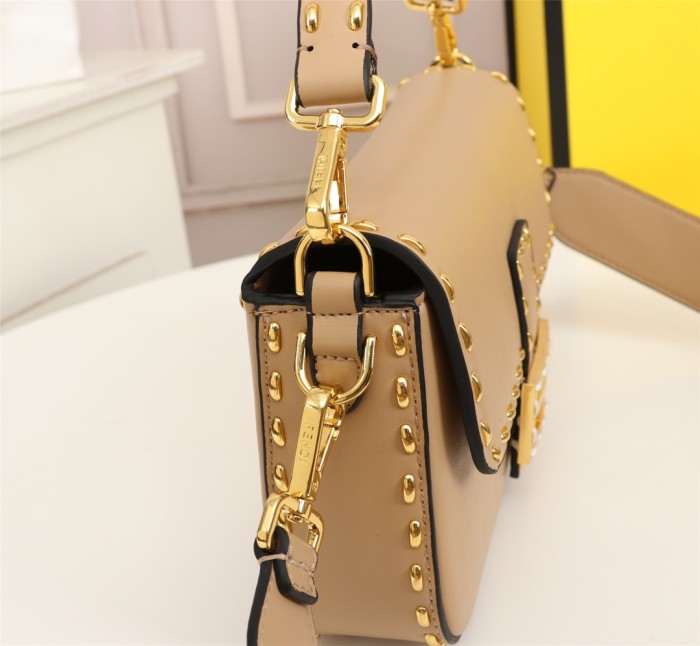 Fendi80012JQE022