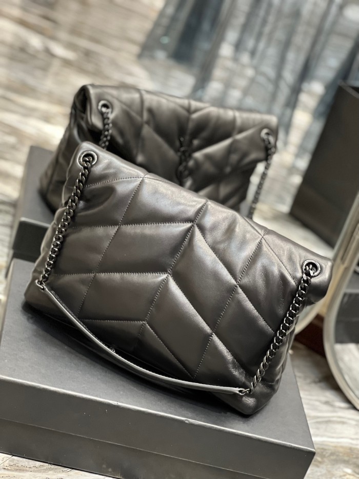 YSL577475LL081