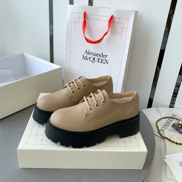 Alexander MCQueen shoes Low-top fluff inside 001