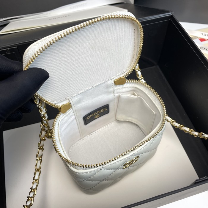 chanel8103PYD031