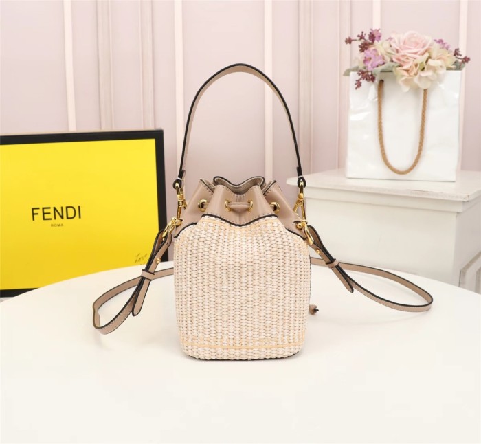 Fendi8801JQE051