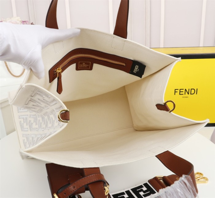 Fendi2015JQE023