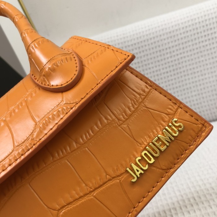 JACQUEMUS2025 22PJ541