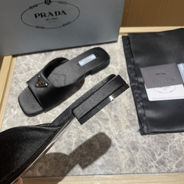 Prada shoes flat bottom 1.5CM sandal 005