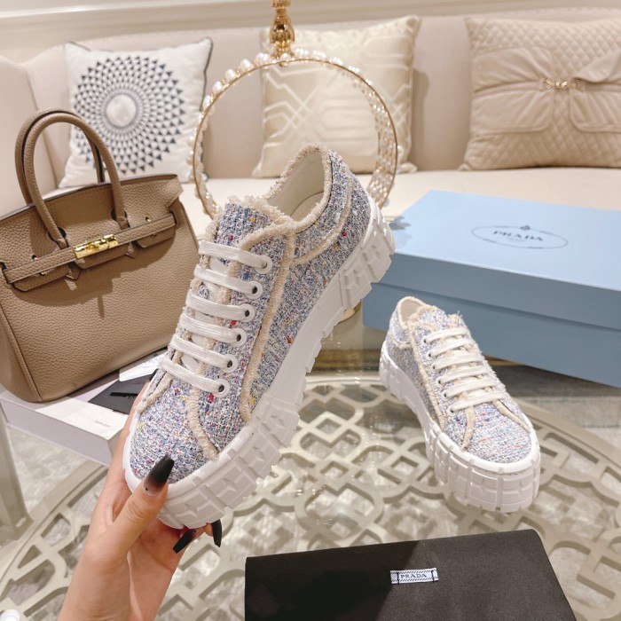 Prada shoes PD003