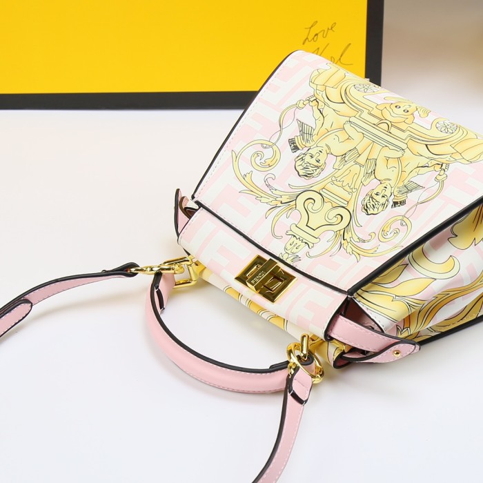 Fendi009JQE052