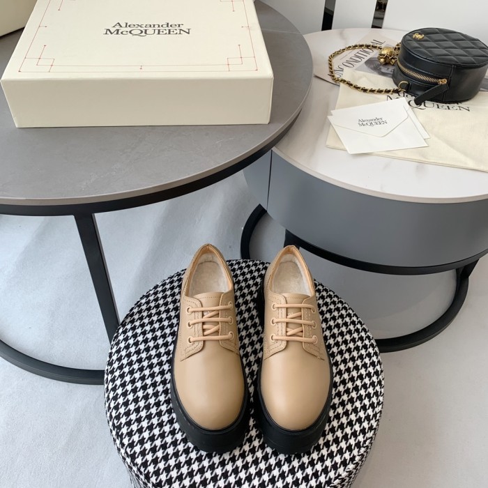Alexander MCQueen shoes Low-top fluff inside 001