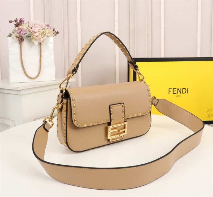 Fendi80012JQE022