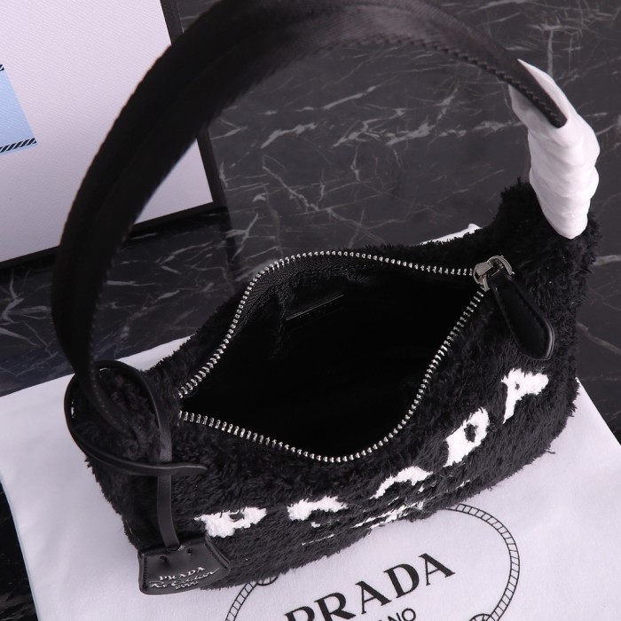 Prada001MQ031
