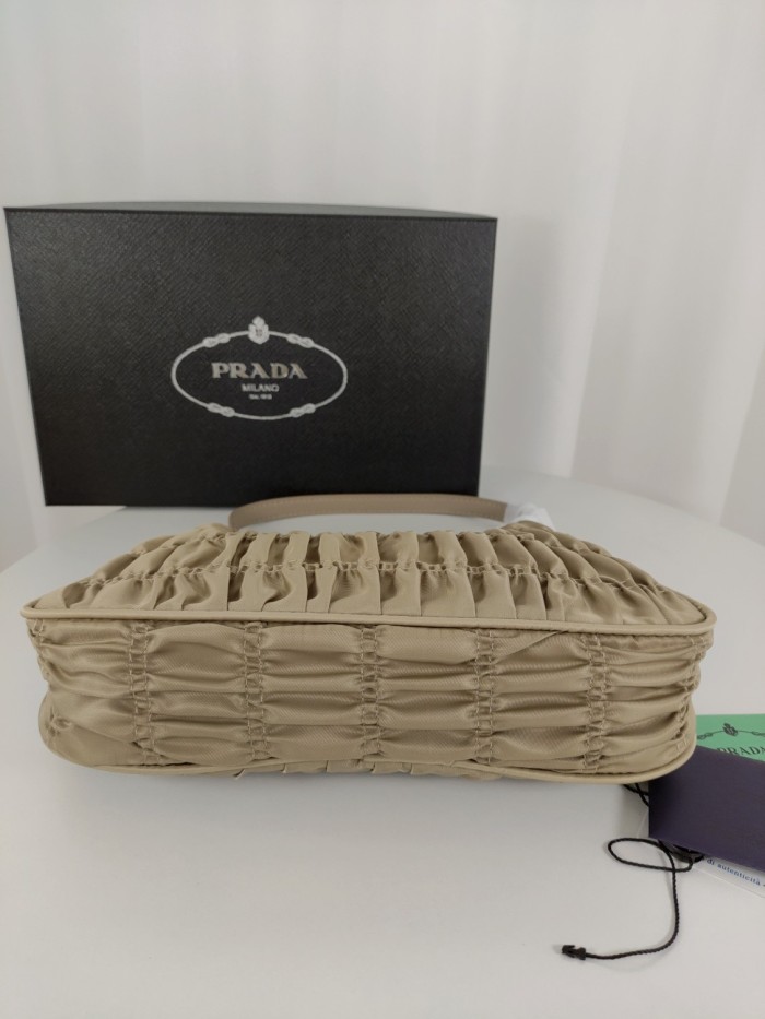 Prada003 22PJ09