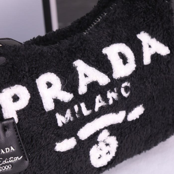 Prada001MQ031
